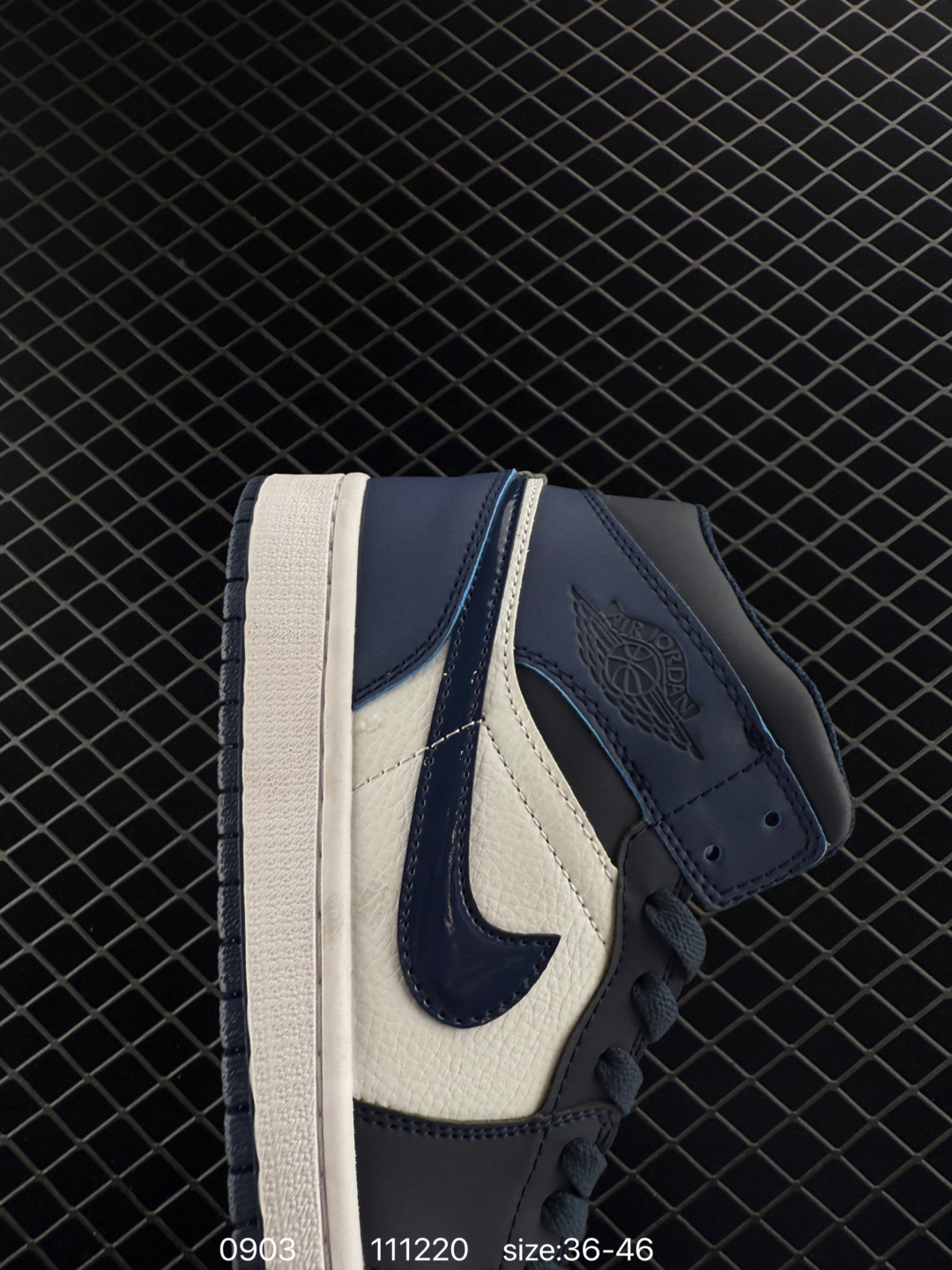 Nike Air Jordan 1 Mid AJ1